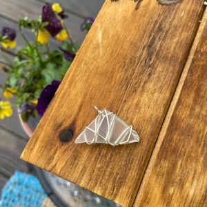 upcycled seaglass silver wrapped pendant